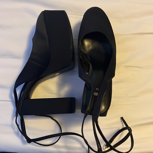 Black Zara stripper heels - Picture 3 of 4